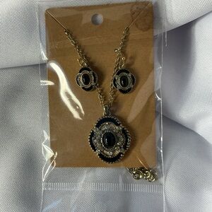 Black Gold Tone Necklace Earrings Set Rhinestone Pendant Vintage Style